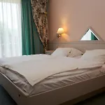 Seeblick Hotel 3*