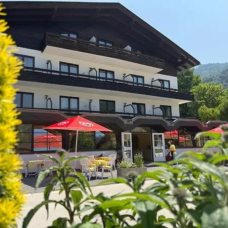 Hotell Seeblick 3*