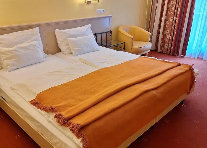 Seeblick Hotel Döbriach